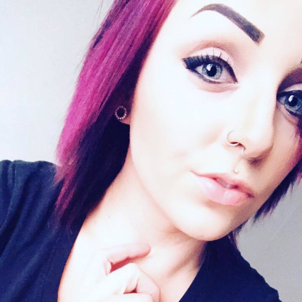 Meet your Posher, Holly